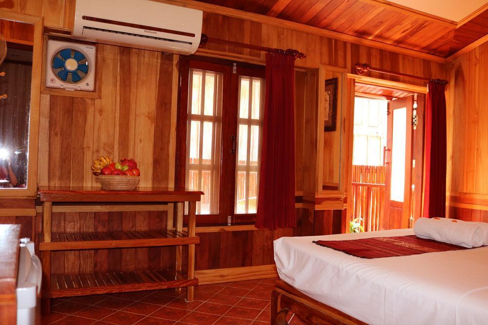 לואנג פרבאנג Apple Guesthouse מראה חיצוני תמונה